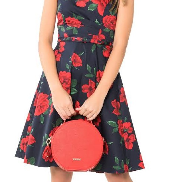 Review Floral Dress (Red Roses) Size 10 - Picture 8 of 8